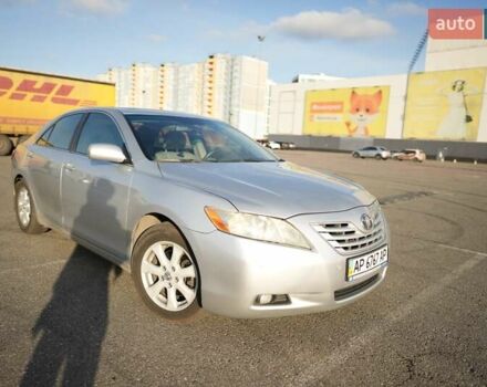 Серый Тойота Камри, объемом двигателя 3.46 л и пробегом 428 тыс. км за 10000 $, фото 4 на Automoto.ua