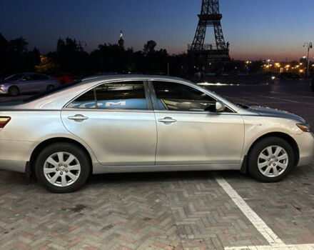 Серый Тойота Камри, объемом двигателя 2.36 л и пробегом 146 тыс. км за 9300 $, фото 3 на Automoto.ua