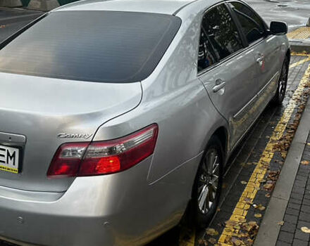 Тойота Камри 2007 в Киеве на Automoto.ua Серый Тойота Камри, объемом двигателя 2.4 л и пробегом 157 тыс. км за 10999 $, фото 3 на Automoto.ua