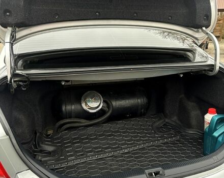 Сірий Тойота Камрі, об'ємом двигуна 2.4 л та пробігом 205 тис. км за 9200 $, фото 5 на Automoto.ua