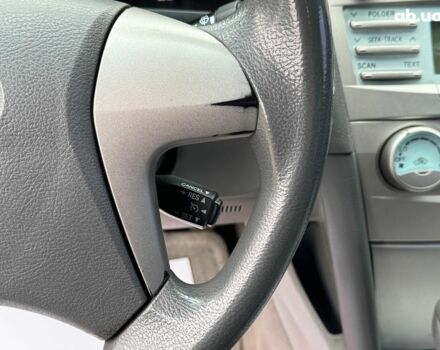 Серый Тойота Камри, объемом двигателя 2.4 л и пробегом 225 тыс. км за 7490 $, фото 21 на Automoto.ua