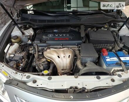 Серый Тойота Камри, объемом двигателя 2.36 л и пробегом 238 тыс. км за 9000 $, фото 28 на Automoto.ua