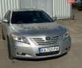 Сірий Тойота Камрі, об'ємом двигуна 2.4 л та пробігом 300 тис. км за 6900 $, фото 1 на Automoto.ua