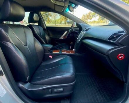 Серый Тойота Камри, объемом двигателя 3.5 л и пробегом 144 тыс. км за 9999 $, фото 17 на Automoto.ua