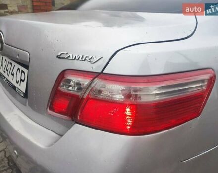 Серый Тойота Камри, объемом двигателя 2.36 л и пробегом 58 тыс. км за 5500 $, фото 4 на Automoto.ua