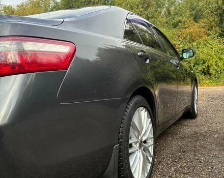 Сірий Тойота Камрі, об'ємом двигуна 2.36 л та пробігом 274 тис. км за 7689 $, фото 11 на Automoto.ua