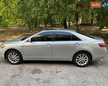 Сірий Тойота Камрі, об'ємом двигуна 2.36 л та пробігом 294 тис. км за 8700 $, фото 22 на Automoto.ua