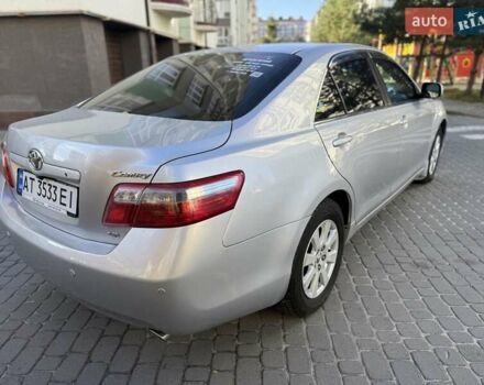 Серый Тойота Камри, объемом двигателя 3.46 л и пробегом 320 тыс. км за 7200 $, фото 7 на Automoto.ua