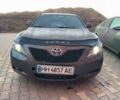 Сірий Тойота Камрі, об'ємом двигуна 3.5 л та пробігом 285 тис. км за 5600 $, фото 1 на Automoto.ua