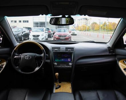 Сірий Тойота Камрі, об'ємом двигуна 3.5 л та пробігом 231 тис. км за 10000 $, фото 12 на Automoto.ua