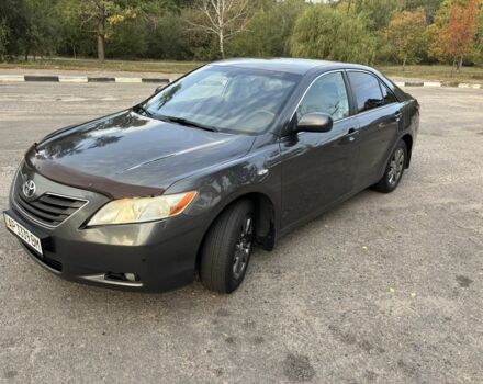 Сірий Тойота Камрі, об'ємом двигуна 2.4 л та пробігом 270 тис. км за 8000 $, фото 4 на Automoto.ua