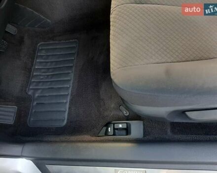 Серый Тойота Камри, объемом двигателя 2.4 л и пробегом 193 тыс. км за 10700 $, фото 22 на Automoto.ua