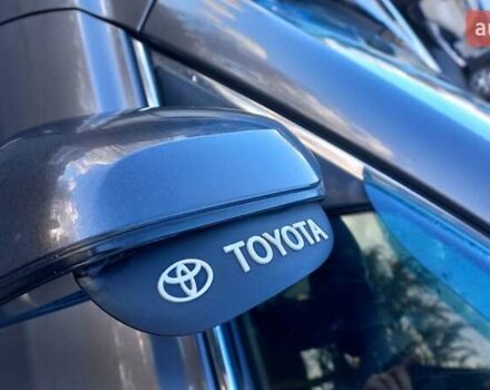 Серый Тойота Камри, объемом двигателя 2.36 л и пробегом 305 тыс. км за 7800 $, фото 46 на Automoto.ua