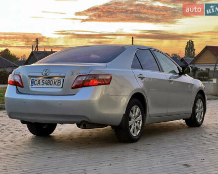 Серый Тойота Камри, объемом двигателя 2.36 л и пробегом 221 тыс. км за 7999 $, фото 10 на Automoto.ua