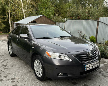 Серый Тойота Камри, объемом двигателя 2.4 л и пробегом 220 тыс. км за 8700 $, фото 4 на Automoto.ua
