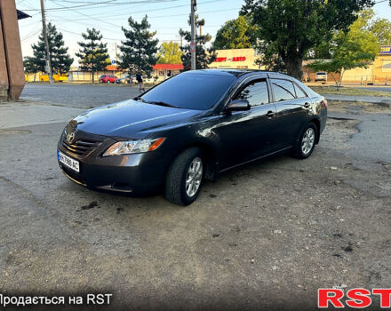 Серый Тойота Камри, объемом двигателя 2.4 л и пробегом 200 тыс. км за 7000 $, фото 5 на Automoto.ua