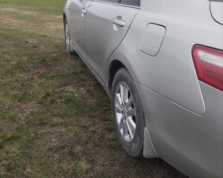 Серый Тойота Камри, объемом двигателя 3.5 л и пробегом 200 тыс. км за 8800 $, фото 3 на Automoto.ua