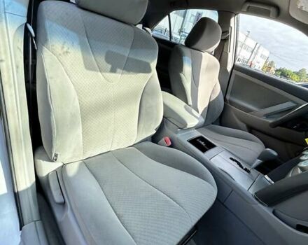 Серый Тойота Камри, объемом двигателя 2.36 л и пробегом 192 тыс. км за 7850 $, фото 23 на Automoto.ua