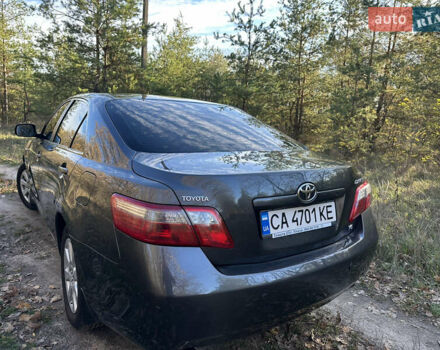 Серый Тойота Камри, объемом двигателя 3.46 л и пробегом 262 тыс. км за 9300 $, фото 6 на Automoto.ua