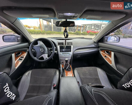 Тойота Камри 2007 в Харькове на Automoto.ua Серый Тойота Камри, объемом двигателя 2.36 л и пробегом 314 тыс. км за 7800 $, фото 5 на Automoto.ua