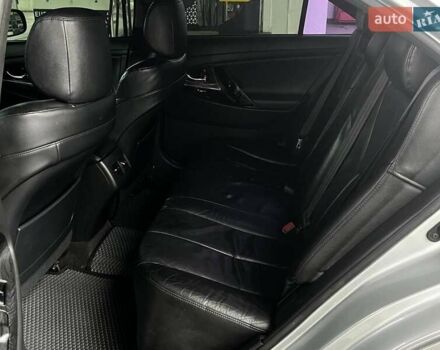 Серый Тойота Камри, объемом двигателя 3.5 л и пробегом 299 тыс. км за 8400 $, фото 13 на Automoto.ua