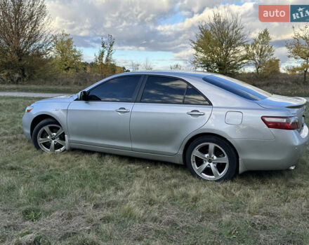 Серый Тойота Камри, объемом двигателя 3.5 л и пробегом 290 тыс. км за 8500 $, фото 5 на Automoto.ua