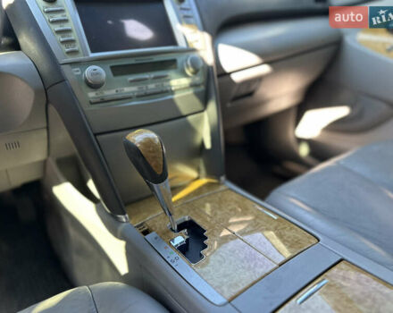 Сірий Тойота Камрі, об'ємом двигуна 3.46 л та пробігом 280 тис. км за 6400 $, фото 6 на Automoto.ua