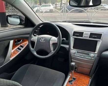 Серый Тойота Камри, объемом двигателя 2.4 л и пробегом 138 тыс. км за 11500 $, фото 10 на Automoto.ua