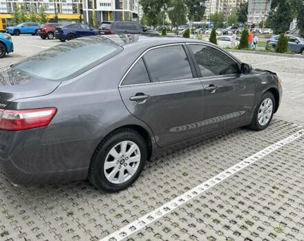 Серый Тойота Камри, объемом двигателя 3.5 л и пробегом 265 тыс. км за 10500 $, фото 7 на Automoto.ua