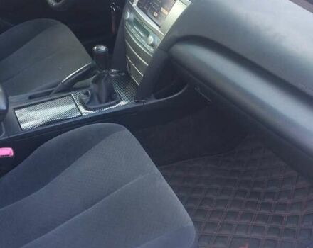 Серый Тойота Камри, объемом двигателя 2.4 л и пробегом 230 тыс. км за 8500 $, фото 6 на Automoto.ua