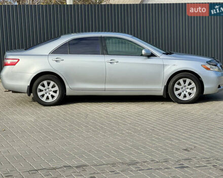 Серый Тойота Камри, объемом двигателя 2.36 л и пробегом 221 тыс. км за 7999 $, фото 24 на Automoto.ua