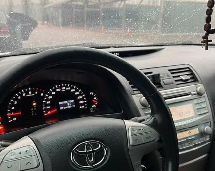 Серый Тойота Камри, объемом двигателя 2.36 л и пробегом 314 тыс. км за 7000 $, фото 11 на Automoto.ua