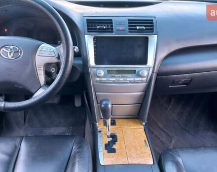 Серый Тойота Камри, объемом двигателя 2.36 л и пробегом 305 тыс. км за 7800 $, фото 36 на Automoto.ua
