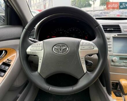 Серый Тойота Камри, объемом двигателя 3.46 л и пробегом 285 тыс. км за 8690 $, фото 17 на Automoto.ua