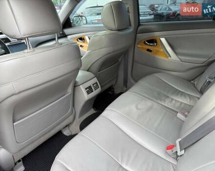 Серый Тойота Камри, объемом двигателя 3.46 л и пробегом 285 тыс. км за 8690 $, фото 29 на Automoto.ua