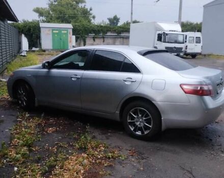 Серый Тойота Камри, объемом двигателя 2.4 л и пробегом 230 тыс. км за 8500 $, фото 68 на Automoto.ua