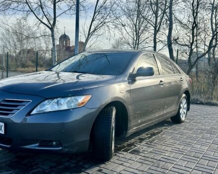 Сірий Тойота Камрі, об'ємом двигуна 3.5 л та пробігом 370 тис. км за 9999 $, фото 3 на Automoto.ua