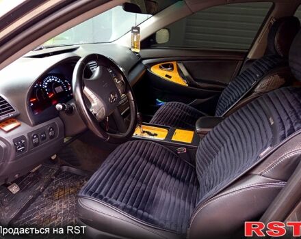 Сірий Тойота Камрі, об'ємом двигуна 2.4 л та пробігом 280 тис. км за 9100 $, фото 4 на Automoto.ua