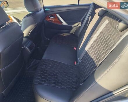 Серый Тойота Камри, объемом двигателя 2.36 л и пробегом 240 тыс. км за 9200 $, фото 30 на Automoto.ua