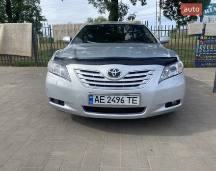 Серый Тойота Камри, объемом двигателя 3.5 л и пробегом 379 тыс. км за 10200 $, фото 6 на Automoto.ua