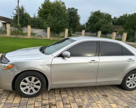 Серый Тойота Камри, объемом двигателя 3.5 л и пробегом 283 тыс. км за 6500 $, фото 2 на Automoto.ua