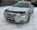 Серый Тойота Камри, объемом двигателя 3.5 л и пробегом 300 тыс. км за 7100 $, фото 1 на Automoto.ua