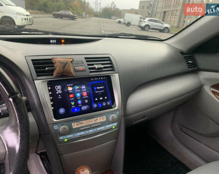 Серый Тойота Камри, объемом двигателя 3.5 л и пробегом 290 тыс. км за 9000 $, фото 18 на Automoto.ua