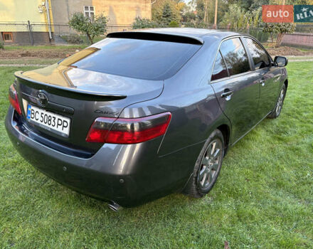 Сірий Тойота Камрі, об'ємом двигуна 2.4 л та пробігом 300 тис. км за 7700 $, фото 13 на Automoto.ua