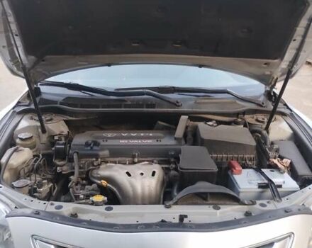 Серый Тойота Камри, объемом двигателя 2.4 л и пробегом 230 тыс. км за 8500 $, фото 41 на Automoto.ua