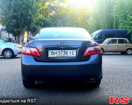 Серый Тойота Камри, объемом двигателя 2.4 л и пробегом 167 тыс. км за 9100 $, фото 1 на Automoto.ua