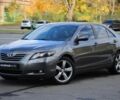 Сірий Тойота Камрі, об'ємом двигуна 3.5 л та пробігом 231 тис. км за 10000 $, фото 1 на Automoto.ua