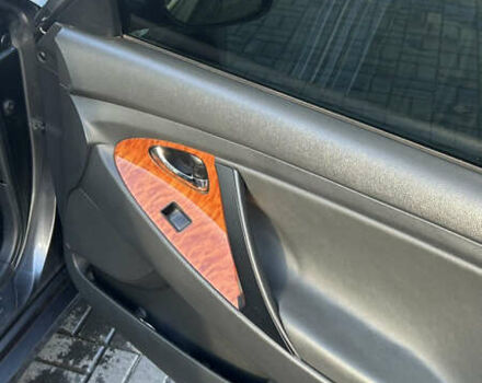 Серый Тойота Камри, объемом двигателя 3.46 л и пробегом 370 тыс. км за 9999 $, фото 7 на Automoto.ua