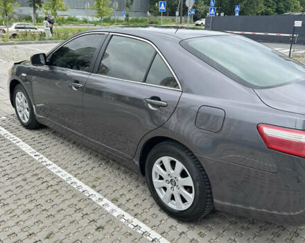 Серый Тойота Камри, объемом двигателя 3.5 л и пробегом 265 тыс. км за 10500 $, фото 4 на Automoto.ua