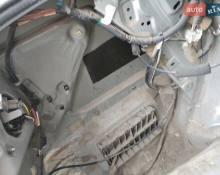 Серый Тойота Камри, объемом двигателя 2.4 л и пробегом 230 тыс. км за 8500 $, фото 59 на Automoto.ua